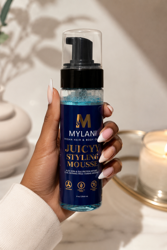 Juicyy Styling Mousse – Lightweight Hold, Defined Curls & Frizz Control